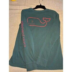 Vineyard Vines Christmas Logo Shirt Women’s Small Dark Green and Red EUC Cotton
